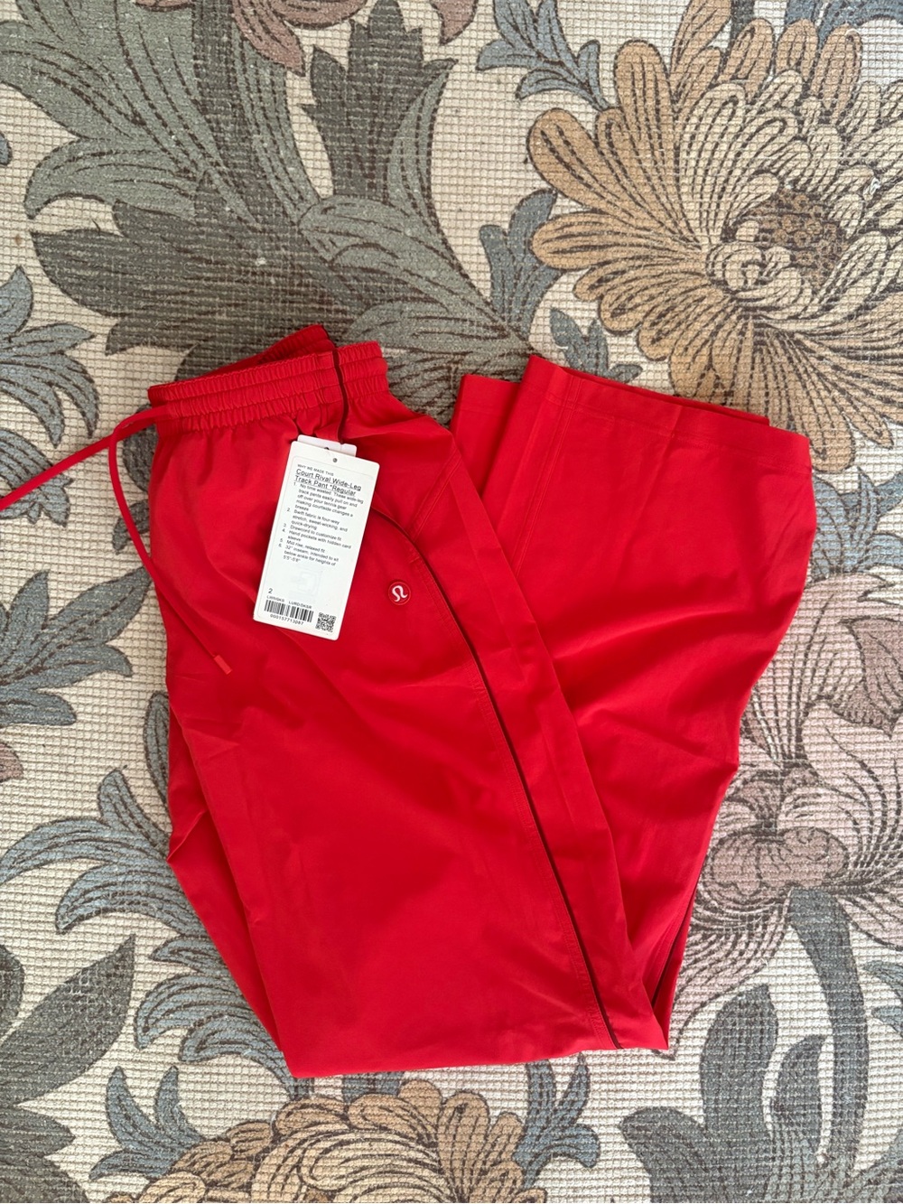 Lululemon Court Rival Wide-Leg Track Pant